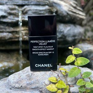 Chanel Perfection Lumiere Velvet 70 Beige